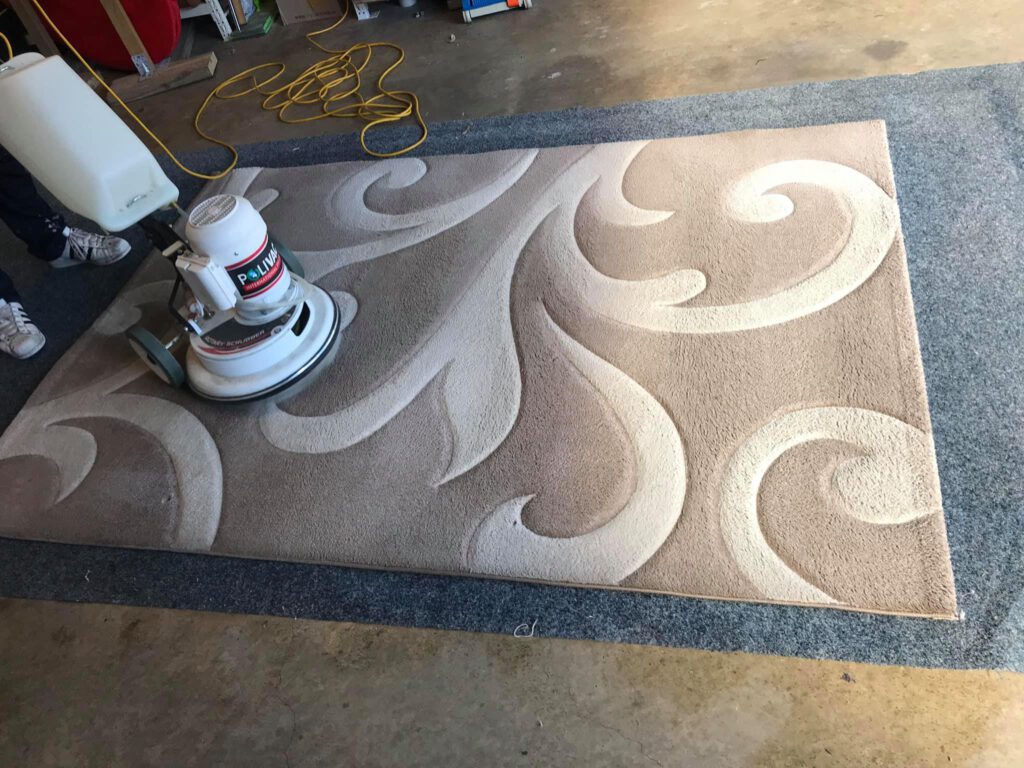 Rug Cleaning: Choosing Steam or Dry Based on Fibre Type