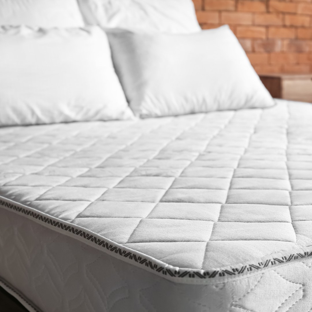 Wundaguard technician cleaning a mattress in a Sydney home